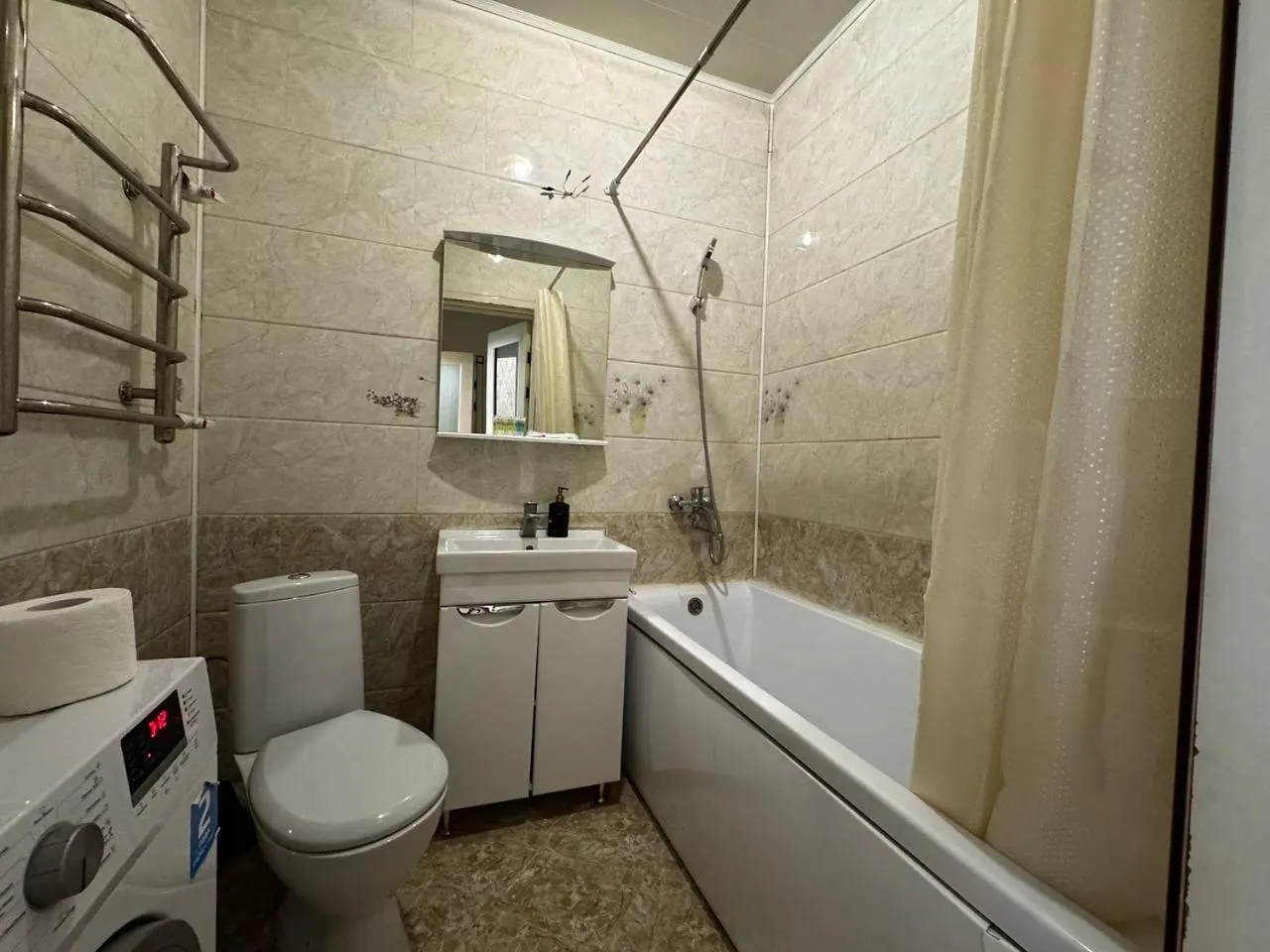 1-Комнатная Жк Гагарин Парк Apartment Almaty